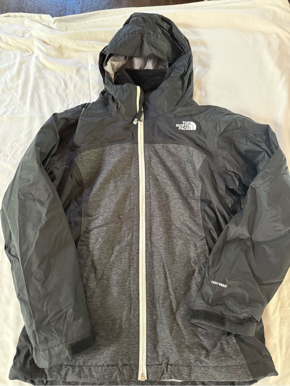 The North Face Girls Osolita DryVent Triclimate 3-in-1 Jacket M 10/12